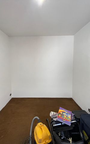 Casa à venda com 120m², 5 quartos e 2 vagas Casa à venda com 120m², 5 quartos e 2 vagasEdícula - Quarto