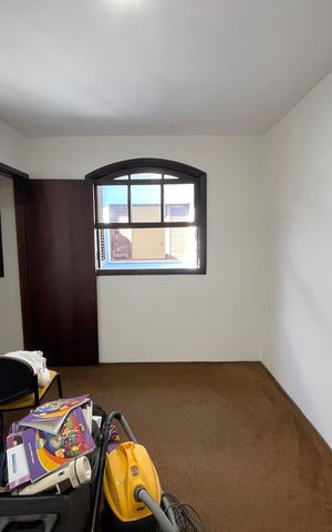 Casa à venda com 120m², 5 quartos e 2 vagas Casa à venda com 120m², 5 quartos e 2 vagasEdícula - Quarto