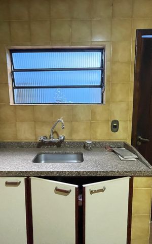 Casa à venda com 120m², 5 quartos e 2 vagas Casa à venda com 120m², 5 quartos e 2 vagasEdícula - Cozinha