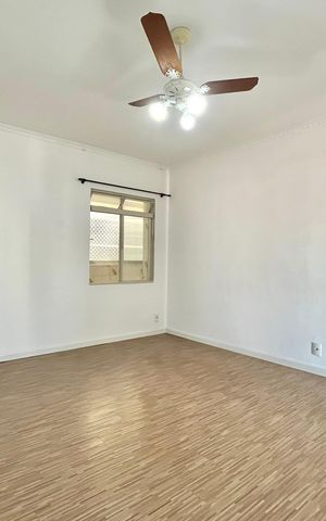 Apartamento à venda com 76m², 2 quartos e 1 vagaSala