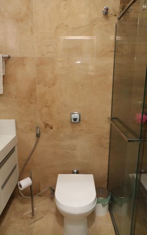 Casa à venda com 350m², 3 quartos e 2 vagasBanheiro da Suíte 3