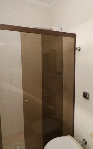Casa à venda com 350m², 3 quartos e 2 vagasBanheiro da Suíte