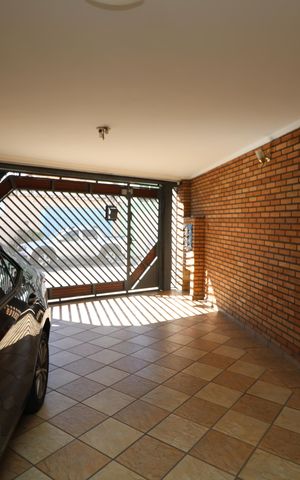 Casa à venda com 350m², 3 quartos e 2 vagasGaragem