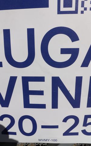 Casa à venda com 350m², 3 quartos e 2 vagasFachada