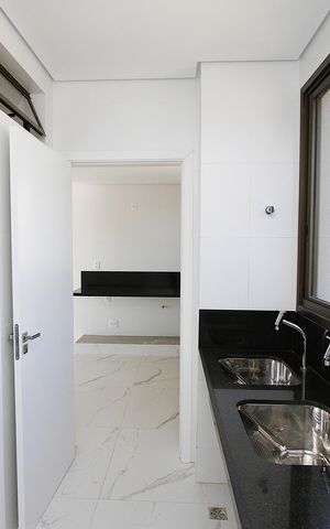 Apartamento à venda com 363m², 4 quartos e 4 vagasÁrea de Serviço