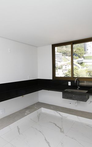 Apartamento à venda com 363m², 4 quartos e 4 vagasCozinha