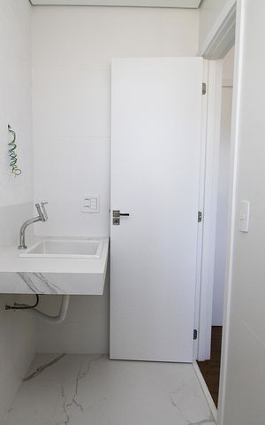 Apartamento à venda com 363m², 4 quartos e 4 vagasBanheiro da Suíte 3
