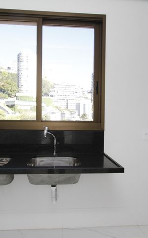 Apartamento à venda com 363m², 4 quartos e 4 vagasÁrea de Serviço