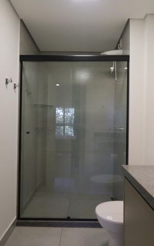 Studio para alugar com 38m², 1 quarto e 1 vaga Studio para alugar com 38m², 1 quarto e 1 vagaBanheiro da Suíte