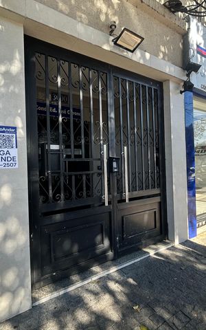 Apartamento à venda com 54m², 2 quartos e sem vaga Apartamento à venda com 54m², 2 quartos e sem vagaFachada