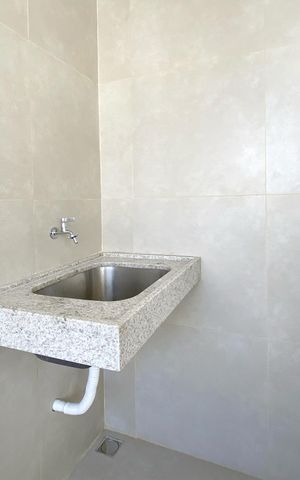 Apartamento à venda com 84m², 3 quartos e 2 vagas Apartamento à venda com 84m², 3 quartos e 2 vagasÁrea de Serviço
