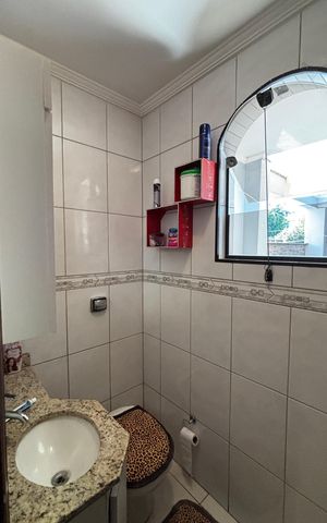 Casa à venda com 118m², 4 quartos e 4 vagas Casa à venda com 118m², 4 quartos e 4 vagasLavabo