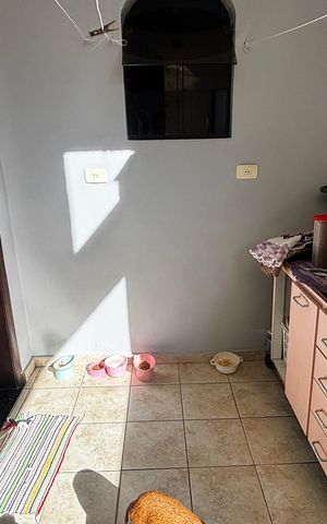 Casa à venda com 118m², 4 quartos e 4 vagas Casa à venda com 118m², 4 quartos e 4 vagasÁrea de Serviço