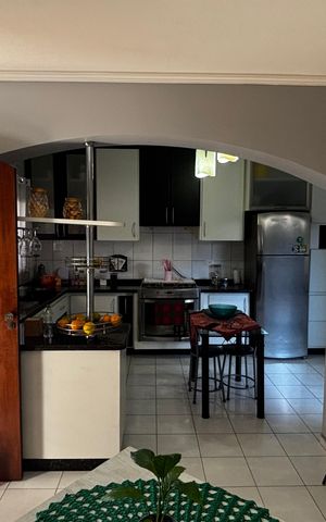 Casa à venda com 118m², 4 quartos e 4 vagas Casa à venda com 118m², 4 quartos e 4 vagasCozinha