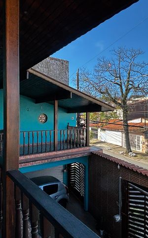 Casa à venda com 118m², 4 quartos e 4 vagas Casa à venda com 118m², 4 quartos e 4 vagasQuarto 3 Varanda