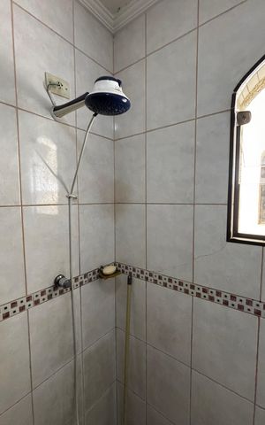 Casa à venda com 118m², 4 quartos e 4 vagas Casa à venda com 118m², 4 quartos e 4 vagasBanheiro