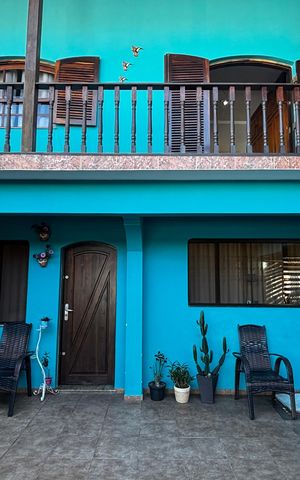 Casa à venda com 118m², 4 quartos e 4 vagas Casa à venda com 118m², 4 quartos e 4 vagasGaragem