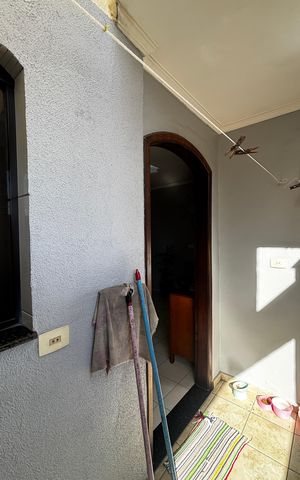Casa à venda com 118m², 4 quartos e 4 vagas Casa à venda com 118m², 4 quartos e 4 vagasÁrea de Serviço
