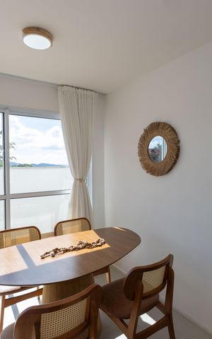 Casa de condomínio à venda com 80m², 2 quartos e 2 vagas Casa de condomínio à venda com 80m², 2 quartos e 2 vagasSala de Jantar