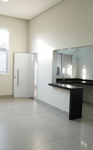 Casa para alugar com 115m², 3 quartos e 2 vagasSala