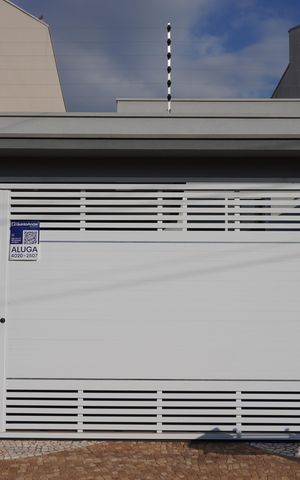 Casa para alugar com 115m², 3 quartos e 2 vagasFachada Plaquinha KJFK - 268