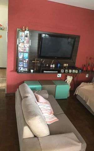Casa à venda com 360m², 3 quartos e 1 vaga Casa à venda com 360m², 3 quartos e 1 vagaSala
