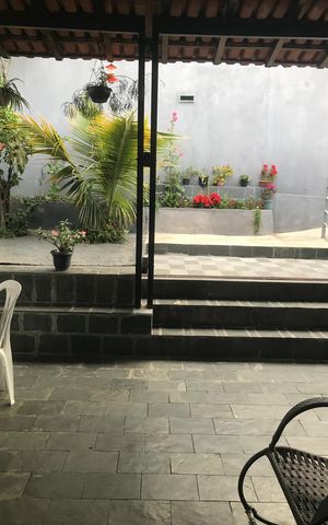 Casa à venda com 360m², 3 quartos e 1 vaga Casa à venda com 360m², 3 quartos e 1 vagaÁrea externa