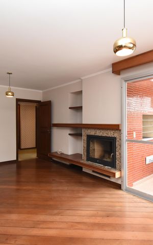Apartamento para alugar com 261m², 4 quartos e 2 vagasSala 2