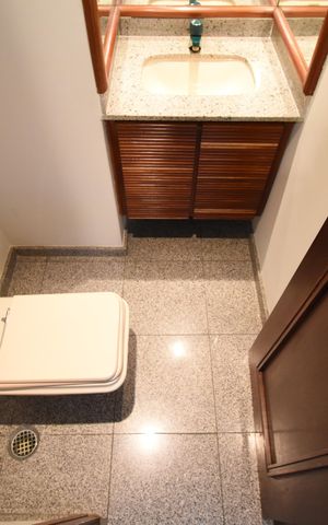 Apartamento para alugar com 261m², 4 quartos e 2 vagasLavabo