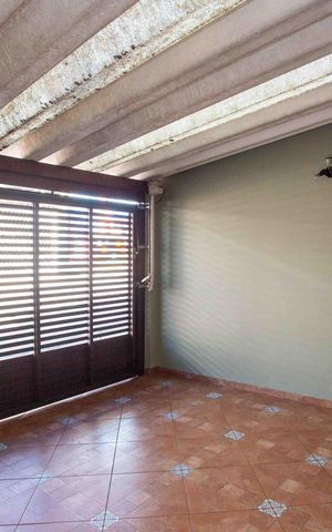 Casa à venda com 249m², 5 quartos e 4 vagasGaragem