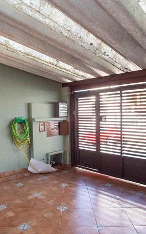 Casa à venda com 249m², 5 quartos e 4 vagasGaragem
