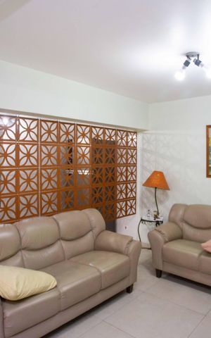 Casa à venda com 249m², 5 quartos e 4 vagasSala de TV Casa 2
