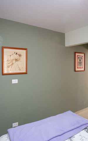 Casa à venda com 249m², 5 quartos e 4 vagasQuarto 1 Casa 2