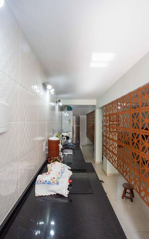 Casa à venda com 249m², 5 quartos e 4 vagasCozinha Casa 2