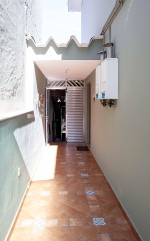Casa à venda com 249m², 5 quartos e 4 vagasQuintal