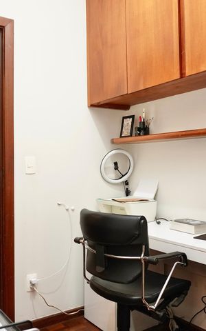Apartamento à venda com 98m², 3 quartos e 2 vagas Apartamento à venda com 98m², 3 quartos e 2 vagasEscritório