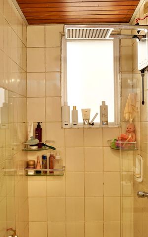 Apartamento à venda com 98m², 3 quartos e 2 vagas Apartamento à venda com 98m², 3 quartos e 2 vagasBanheiro da Suíte
