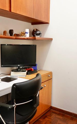 Apartamento à venda com 98m², 3 quartos e 2 vagas Apartamento à venda com 98m², 3 quartos e 2 vagasEscritório