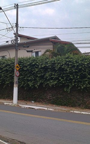 Casa à venda com 520m², 4 quartos e 4 vagas