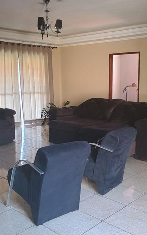 Casa à venda com 520m², 4 quartos e 4 vagas