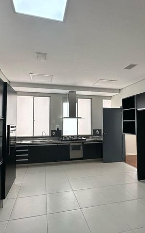 Apartamento à venda com 380m², 4 quartos e 3 vagas