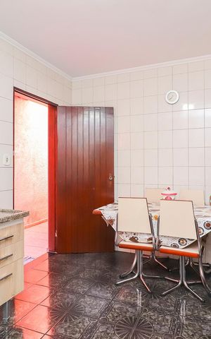 Casa à venda com 160m², 4 quartos e 2 vagasCozinha