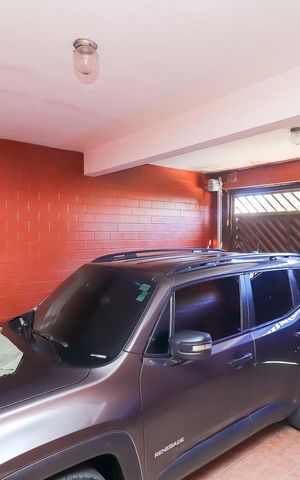 Casa à venda com 160m², 4 quartos e 2 vagasGaragem