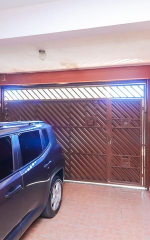 Casa à venda com 160m², 4 quartos e 2 vagasGaragem
