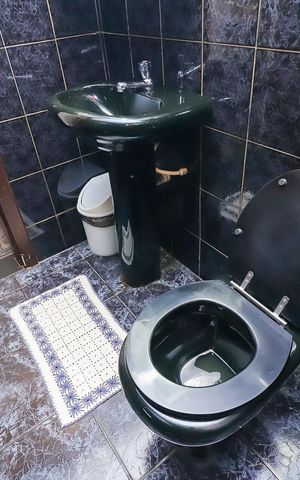 Casa à venda com 160m², 4 quartos e 2 vagasBanheiro 2