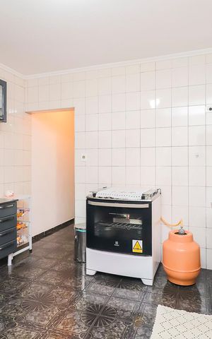 Casa à venda com 160m², 4 quartos e 2 vagasCozinha