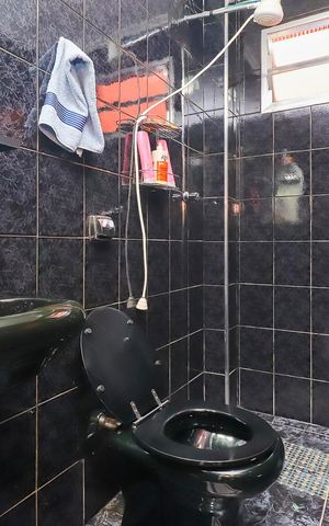 Casa à venda com 160m², 4 quartos e 2 vagasBanheiro 2