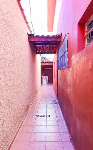 Casa à venda com 160m², 4 quartos e 2 vagasQuintal