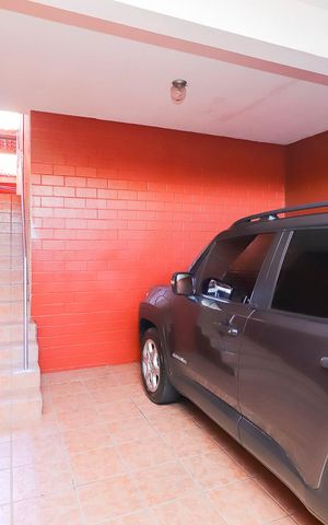 Casa à venda com 160m², 4 quartos e 2 vagasGaragem