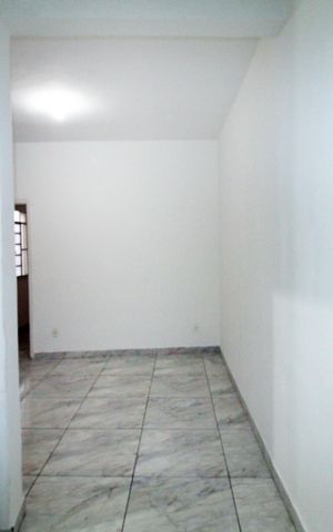 Casa para alugar com 60m², 1 quarto e sem vagaSala - Corredor